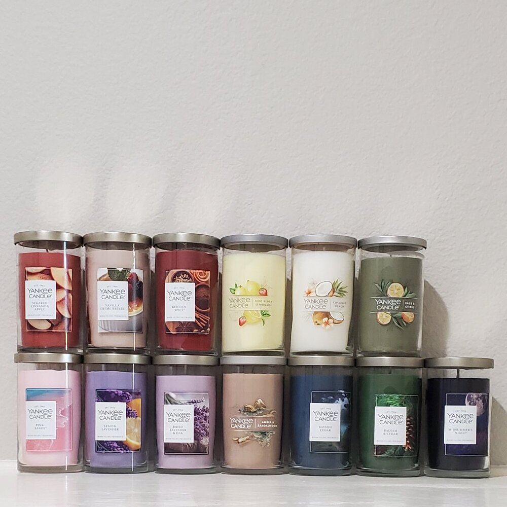 Yankee Candle bundle lot (13) assorted 14.25 OZ